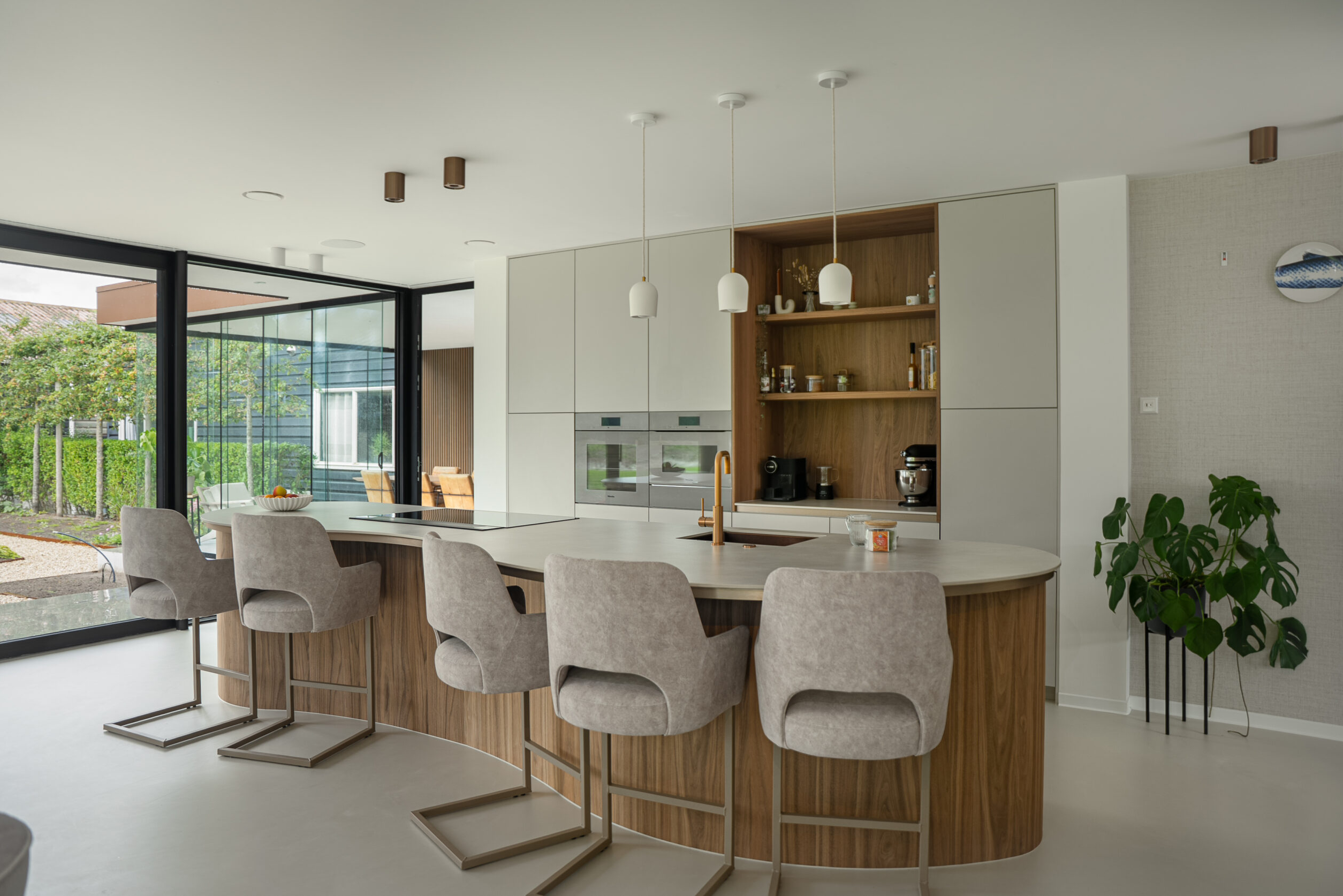 greige organische keuken